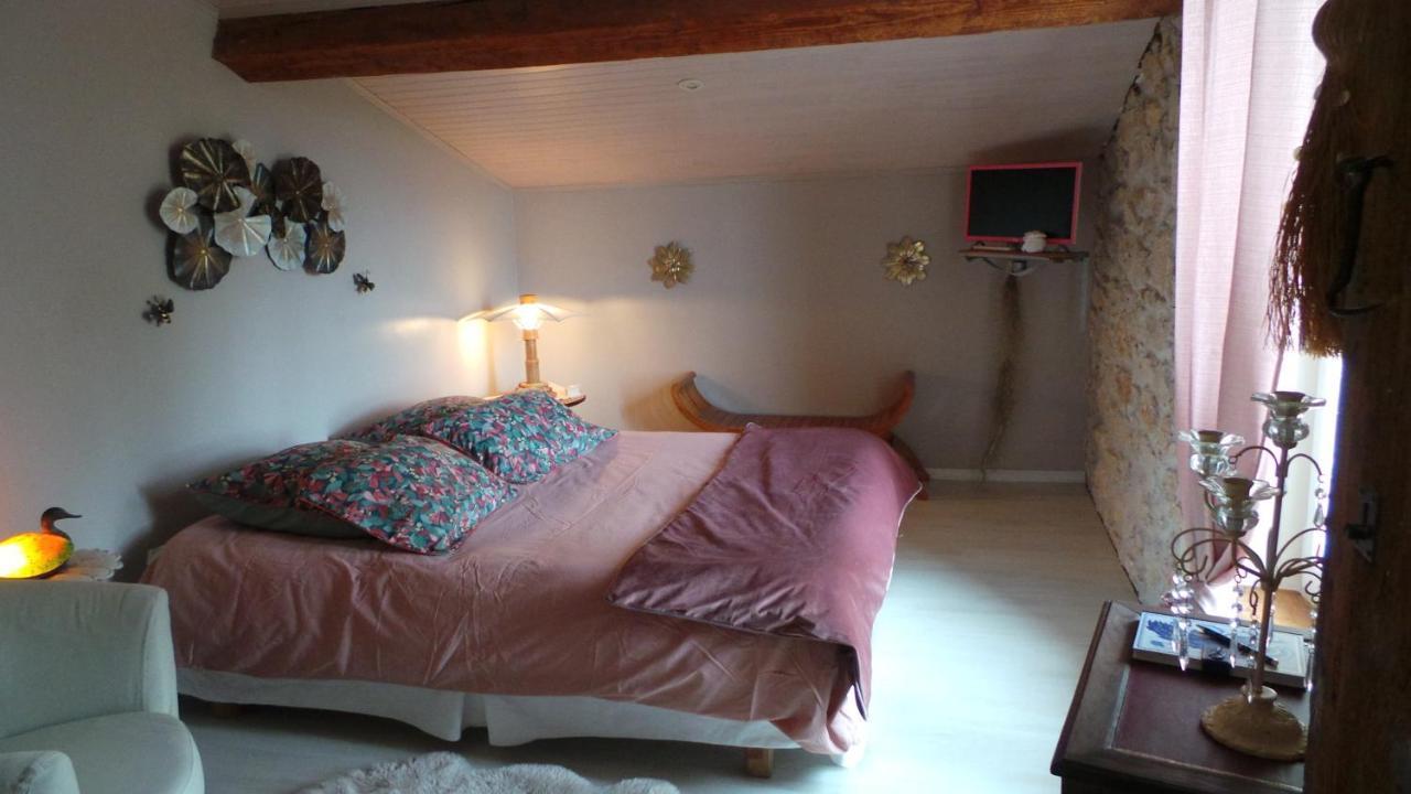 Chambre D'Hotes Le Paon Blanc Monprimblanc Екстер'єр фото